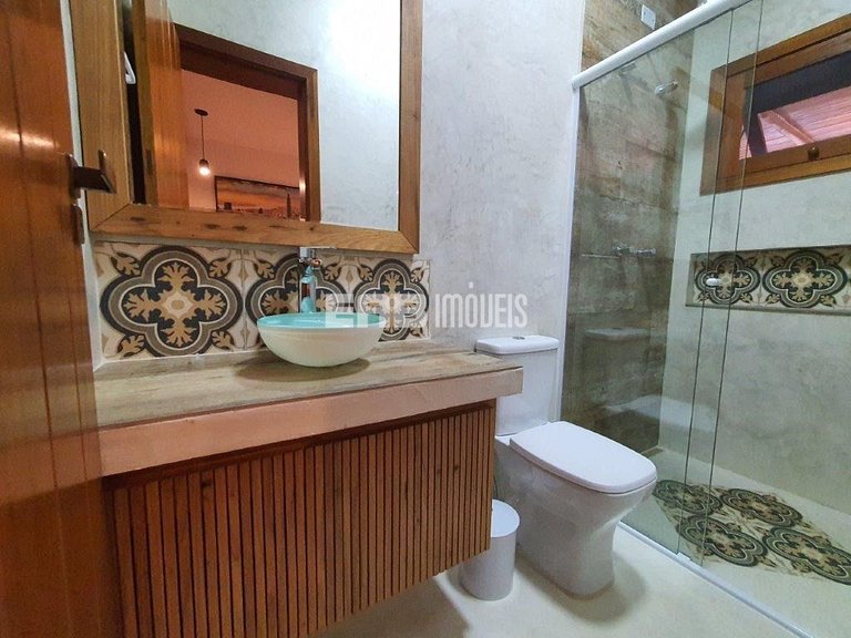 Casa com 4 suítes para temporada em Itamambuca