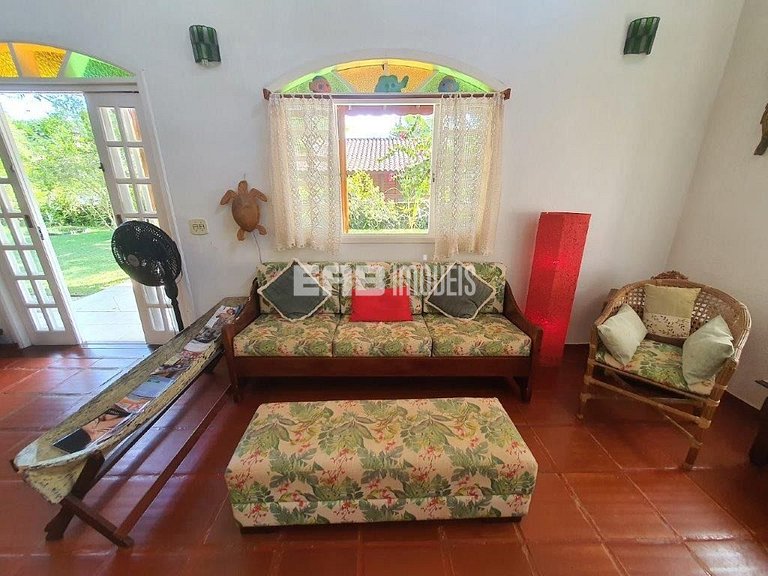 Casa com churrasqueira e forno de pizza em Itamambuca, Ubatu