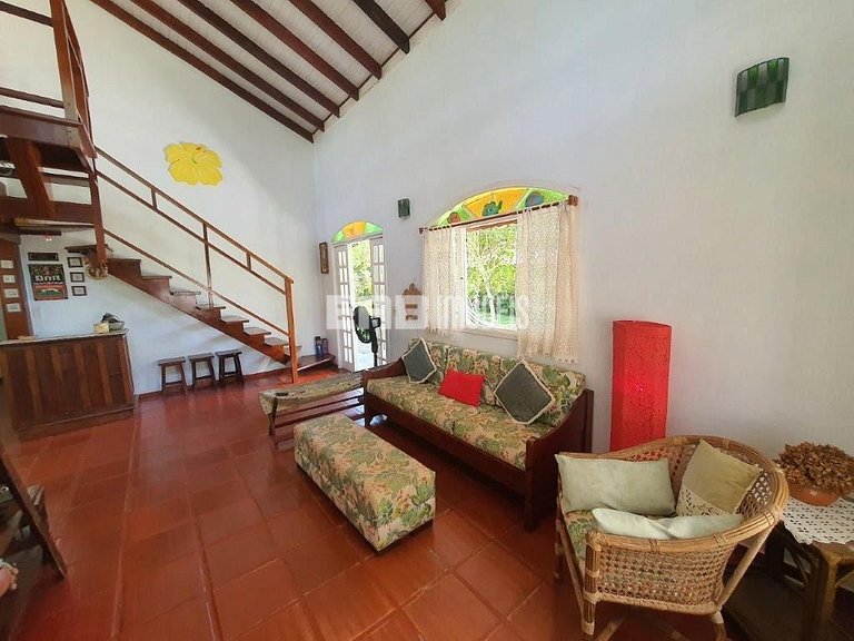 Casa com churrasqueira e forno de pizza em Itamambuca, Ubatu