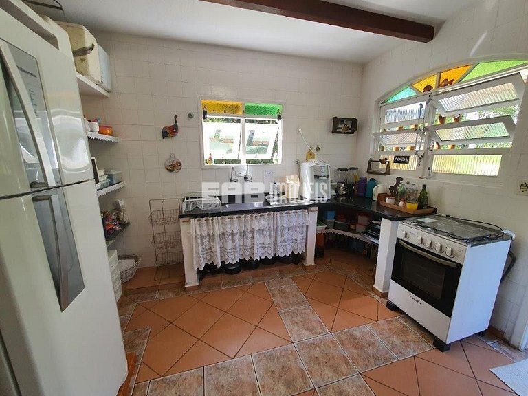 Casa com churrasqueira e forno de pizza em Itamambuca, Ubatu
