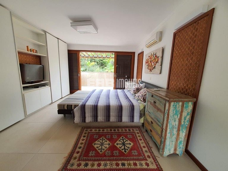 Conforto e sofisticação em Itamambuca