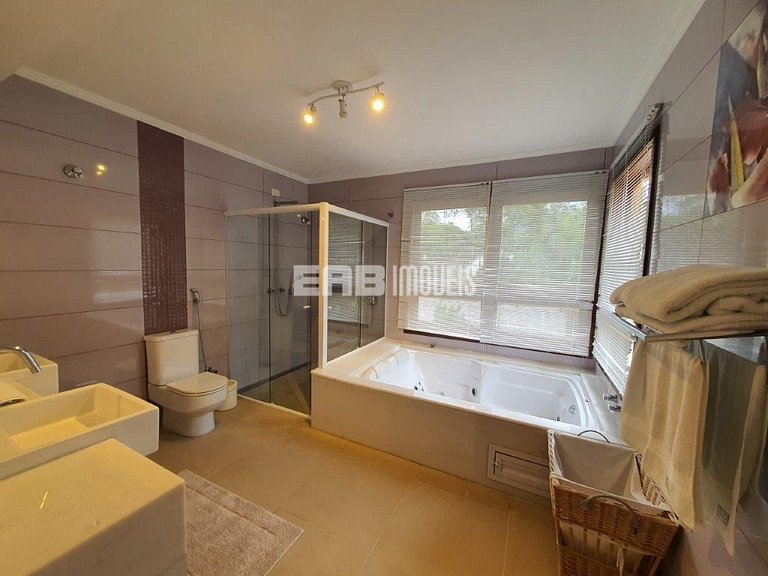 Conforto e sofisticação em Itamambuca