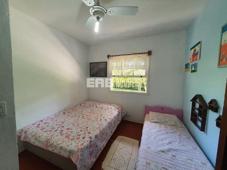 Casa com churrasqueira e forno de pizza em Itamambuca, Ubatu