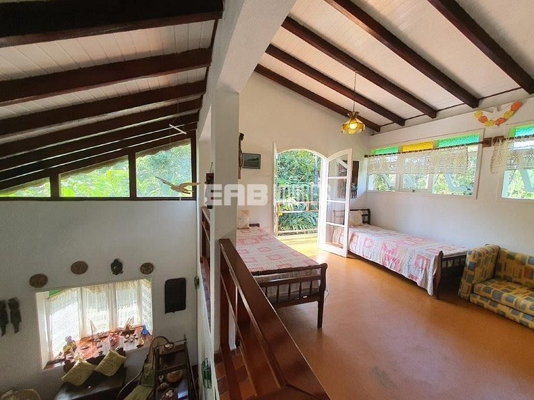 Casa com churrasqueira e forno de pizza em Itamambuca, Ubatu