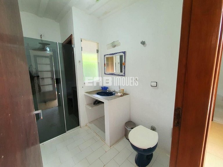 Casa em Itamambuca, com piscina e extenso gramado