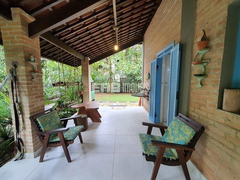 Charmosa casa de tijolinho para locação de temporada