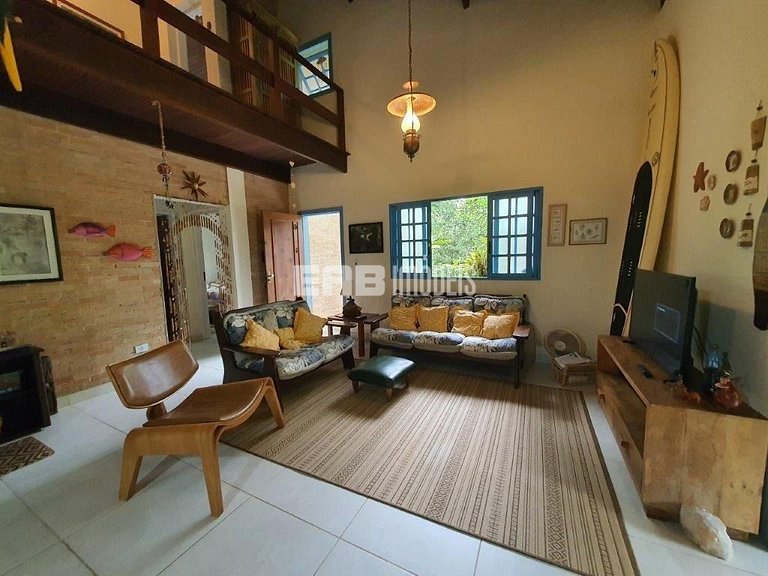 Charmosa casa de tijolinho para locação de temporada