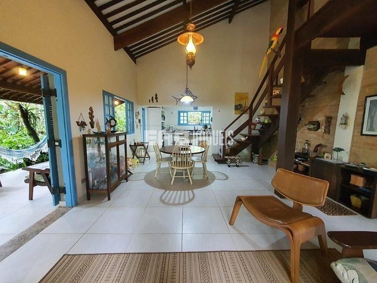 Charmosa casa de tijolinho para locação de temporada