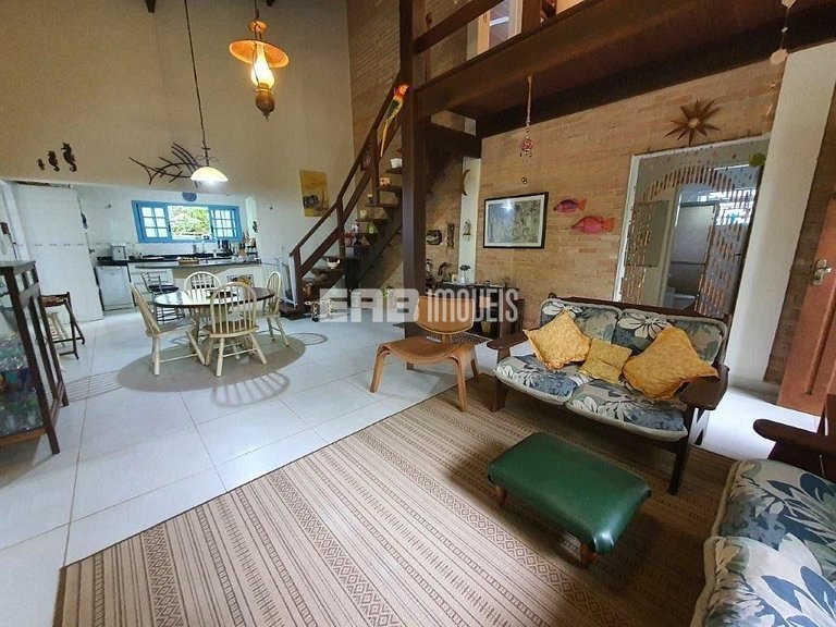 Charmosa casa de tijolinho para locação de temporada