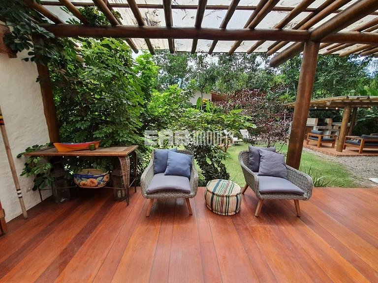 Casa charmosa e acolhedora, a somente 30m da praia de Itamam