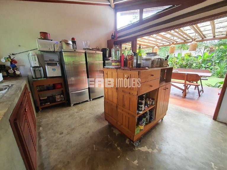 Casa charmosa e acolhedora, a somente 30m da praia de Itamam