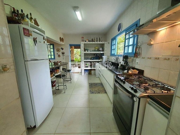 Charmosa casa de tijolinho para locação de temporada