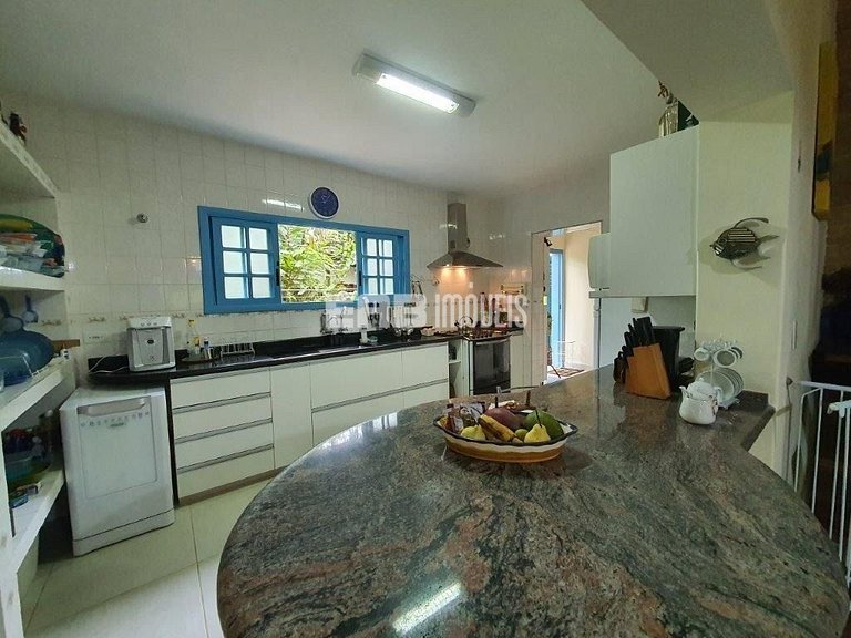 Charmosa casa de tijolinho para locação de temporada