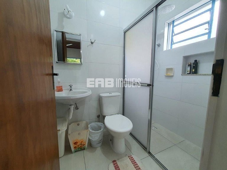 Charmosa casa de tijolinho para locação de temporada