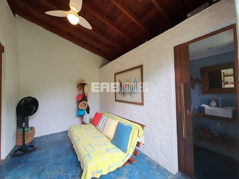 Casa charmosa e acolhedora, a somente 30m da praia de Itamam