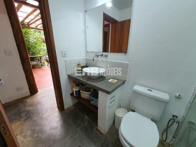 Casa charmosa e acolhedora, a somente 30m da praia de Itamam