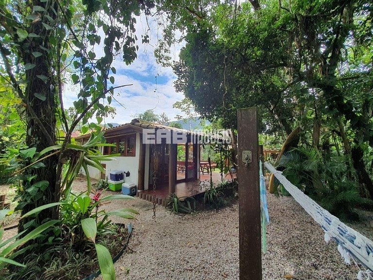 Casa charmosa e acolhedora, a somente 30m da praia de Itamam