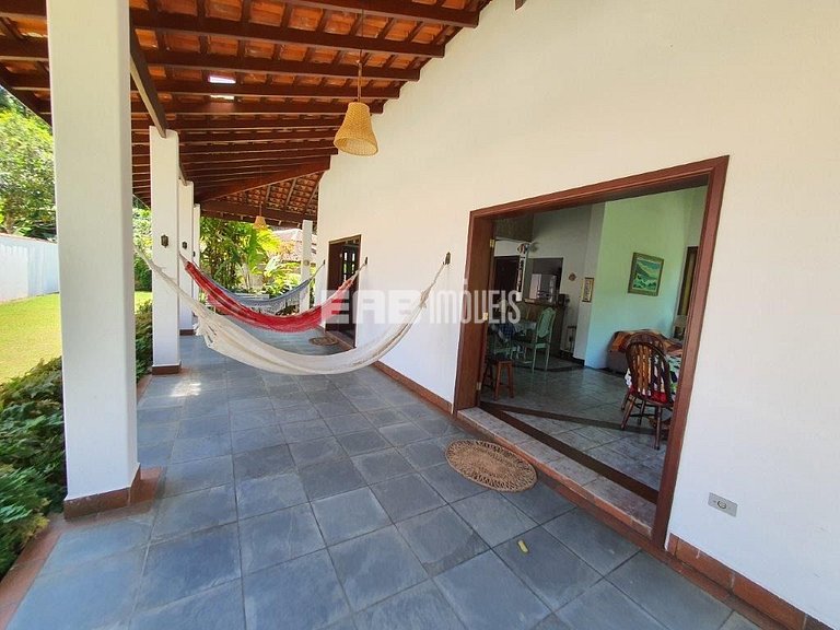 Casa ampla com acomodações para até 14 pessoas