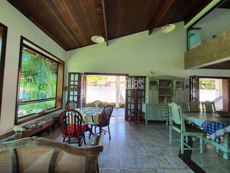 Casa ampla com acomodações para até 14 pessoas