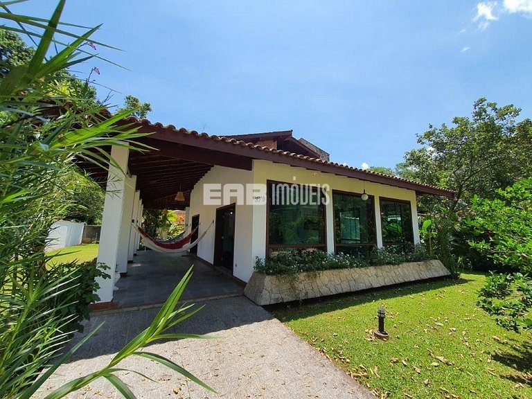 Casa ampla com acomodações para até 14 pessoas