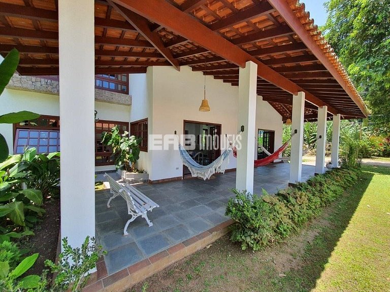 Casa ampla com acomodações para até 14 pessoas