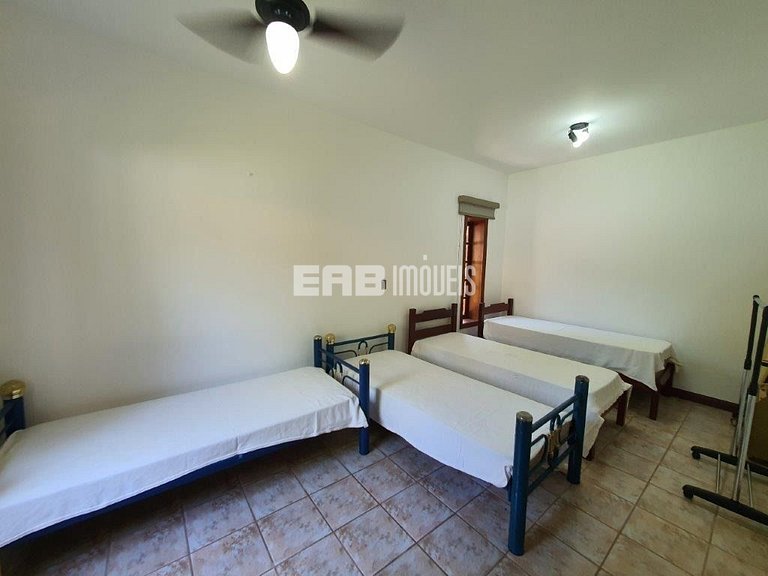 Casa ampla com acomodações para até 14 pessoas