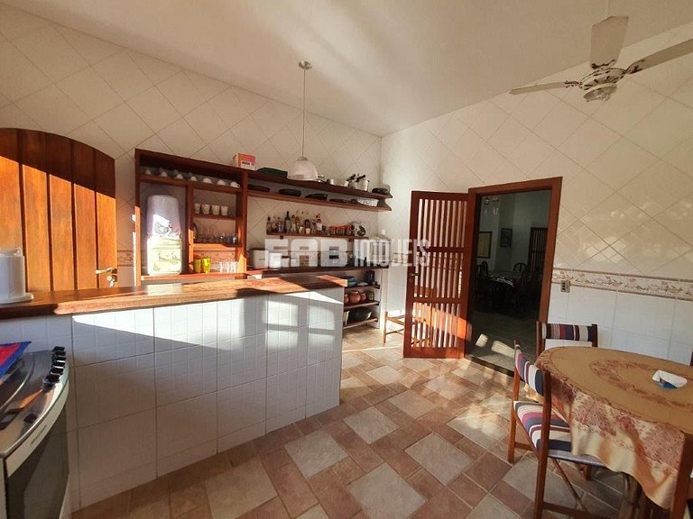 Casa com piscina para locação por temporada na praia de Itam