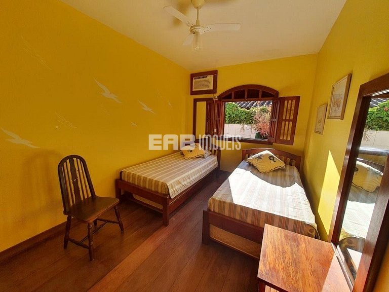 Casa com piscina para locação por temporada na praia de Itam