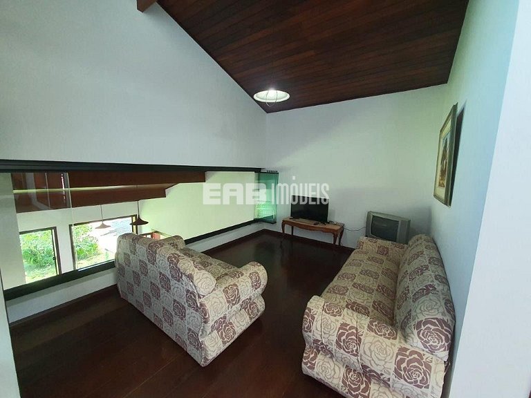 Casa ampla com acomodações para até 14 pessoas