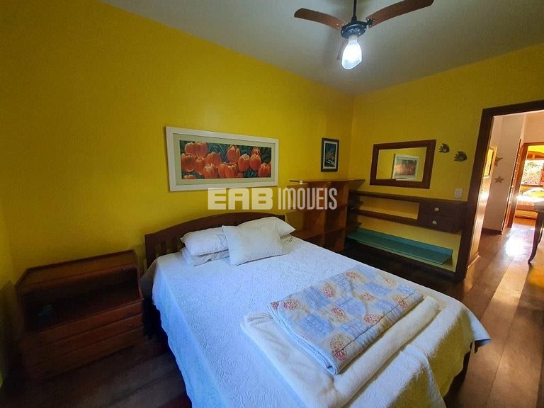 Casa com piscina para locação por temporada na praia de Itam