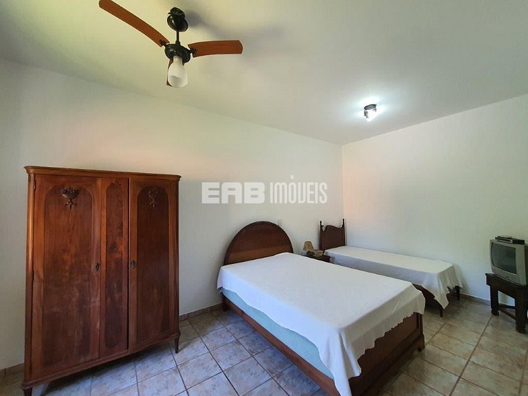 Casa ampla com acomodações para até 14 pessoas