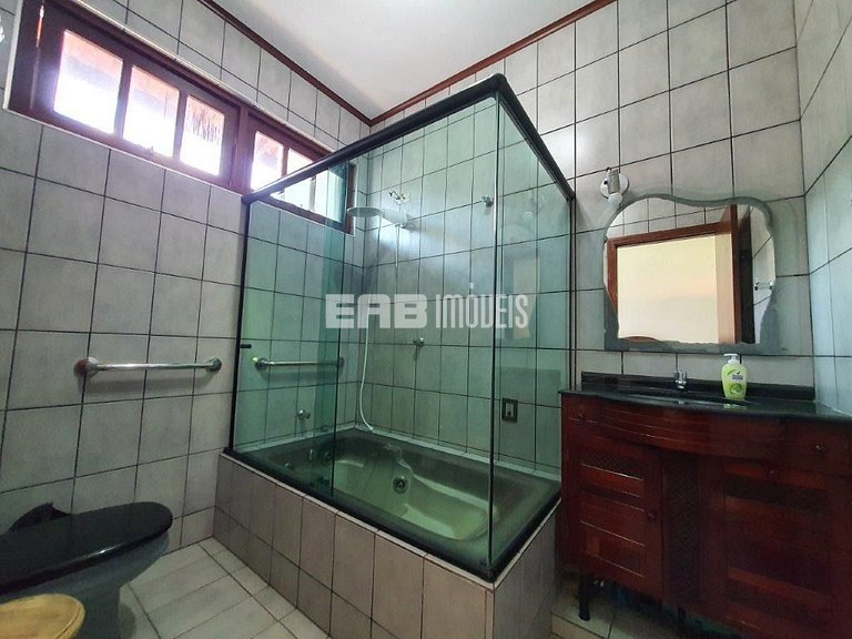 Casa ampla com acomodações para até 14 pessoas