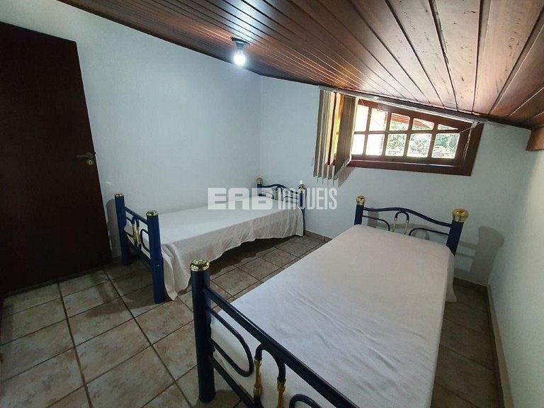 Casa ampla com acomodações para até 14 pessoas