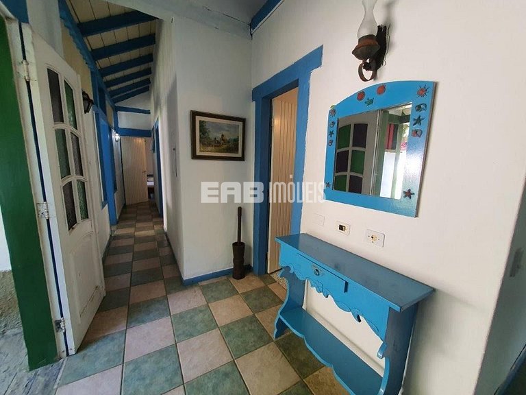 Casa com acesso exclusivo para a Praia do Félix
