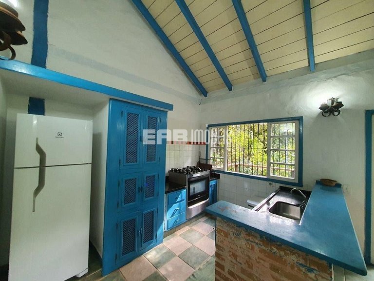 Casa com acesso exclusivo para a Praia do Félix