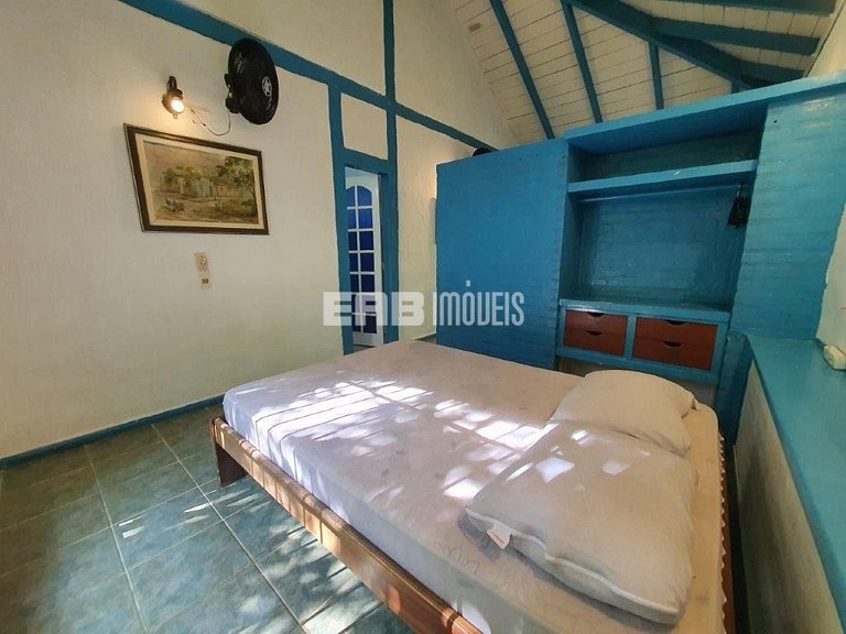 Casa com acesso exclusivo para a Praia do Félix