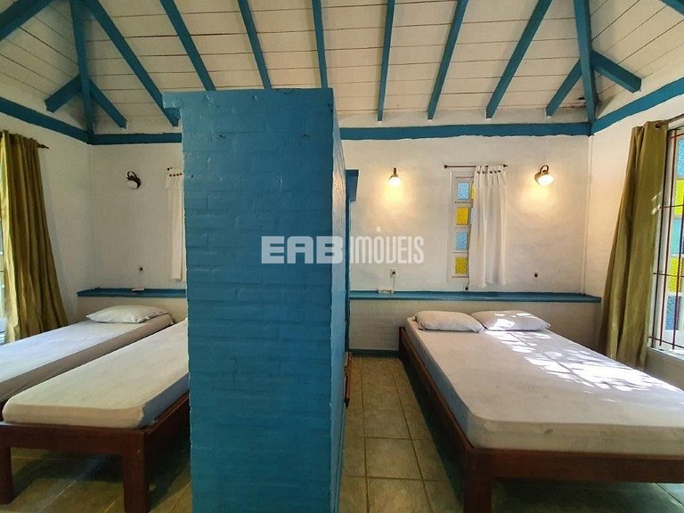 Casa com acesso exclusivo para a Praia do Félix