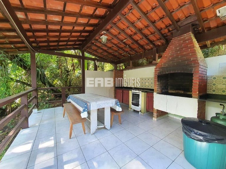 Casa com acesso exclusivo para a Praia do Félix