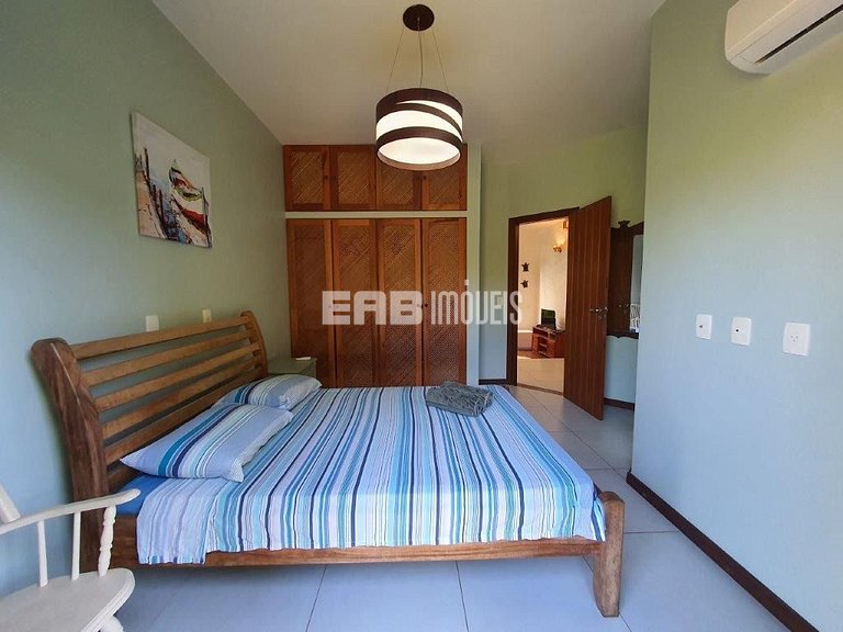 Casa com 5 suítes para locação de temporada em Itamambuca