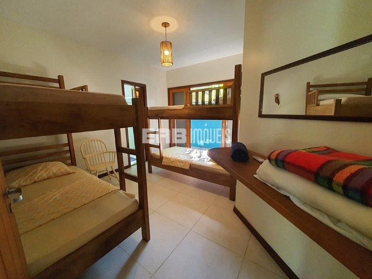 Casa com 5 suítes para locação de temporada em Itamambuca