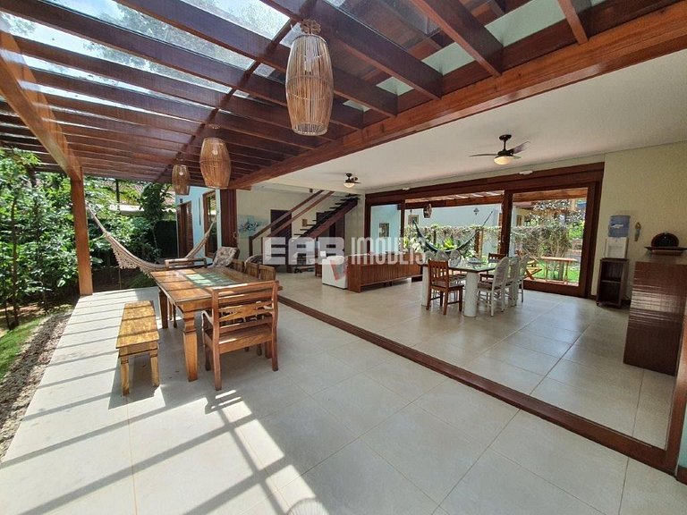 Casa para locação de temporada em Itamambuca, Ubatuba. Acomo