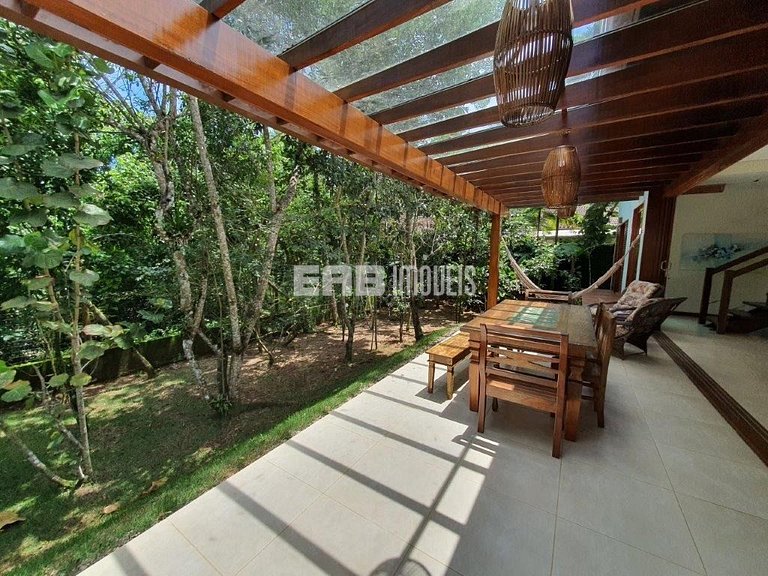 Casa para locação de temporada em Itamambuca, Ubatuba. Acomo