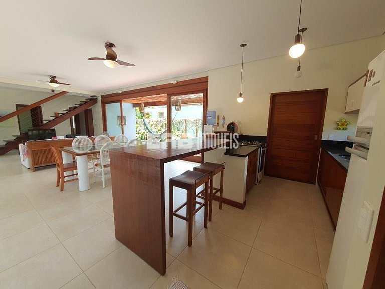 Casa para locação de temporada em Itamambuca, Ubatuba. Acomo