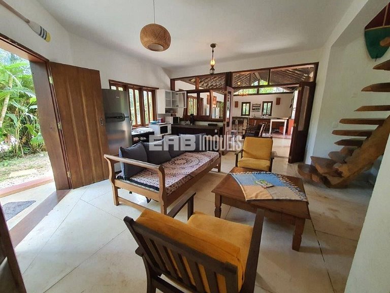 Casa com piscina para temporada em Itamambuca