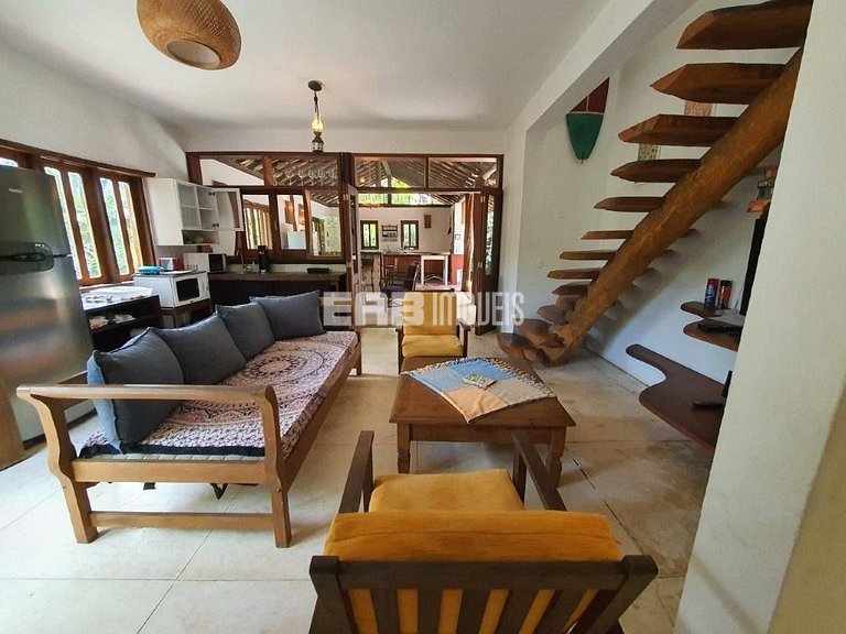 Casa com piscina para temporada em Itamambuca