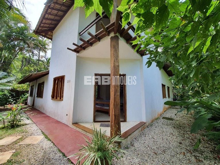 Casa com piscina para temporada em Itamambuca