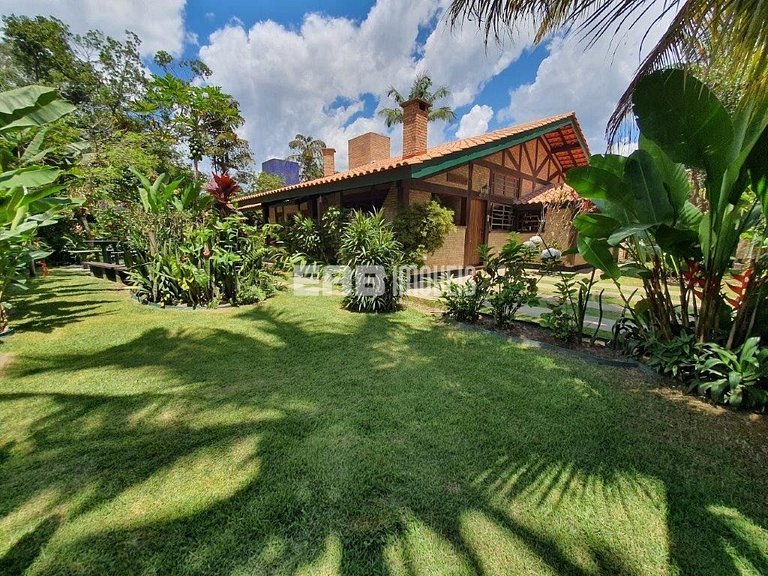 Casa espaçosa e confortável a apenas 20 metros da praia de I