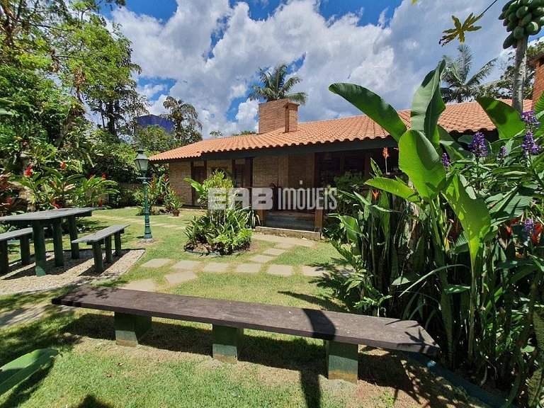 Casa espaçosa e confortável a apenas 20 metros da praia de I