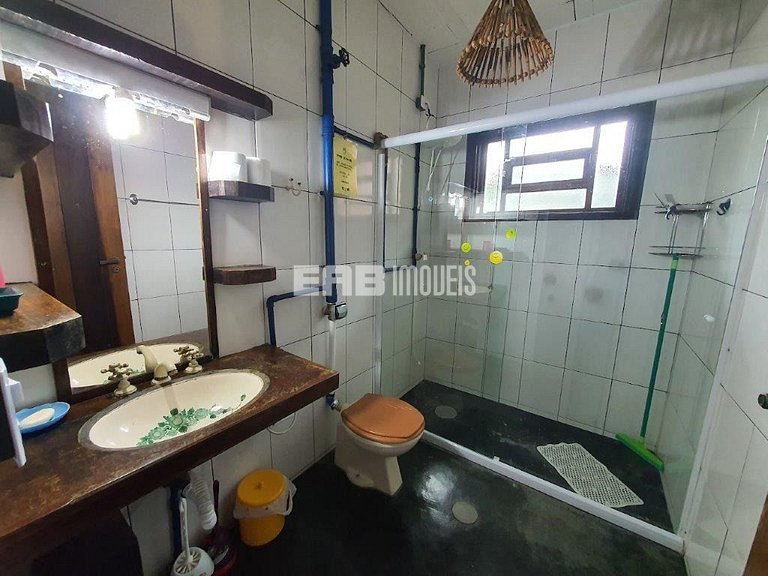 Casa espaçosa e confortável a apenas 20 metros da praia de I