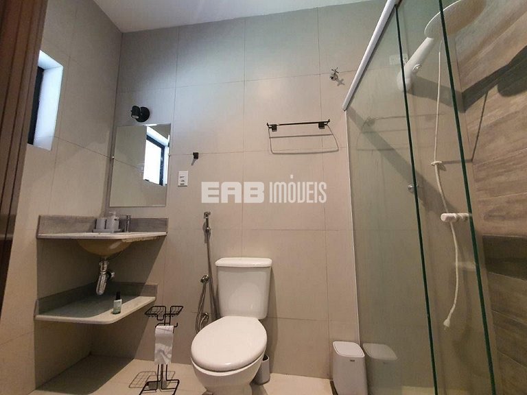 Casa para temporada a 90m do mar em Itamambuca. Acomoda 9 pe